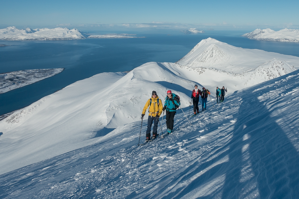skitourenwoche-lyngen-alps-norwegen-troms-lyngen-alps-nord-lenangen-04